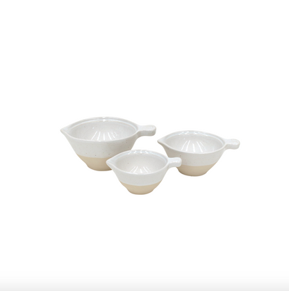 Off-White Stoneware Set of 3 Measuring Cups