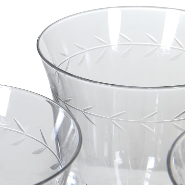 Set of 4 Wine Glasses with Leaf Garland Detail