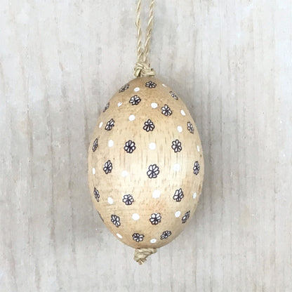 Wooden Hanging Egg with Daisy Pattern