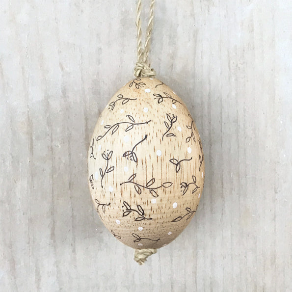 Wooden Hanging Egg with Leaf Pattern