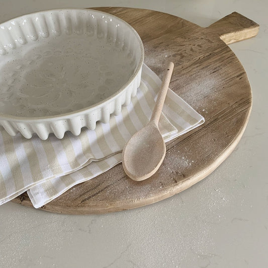 Off-White Stoneware Round Baking Pan